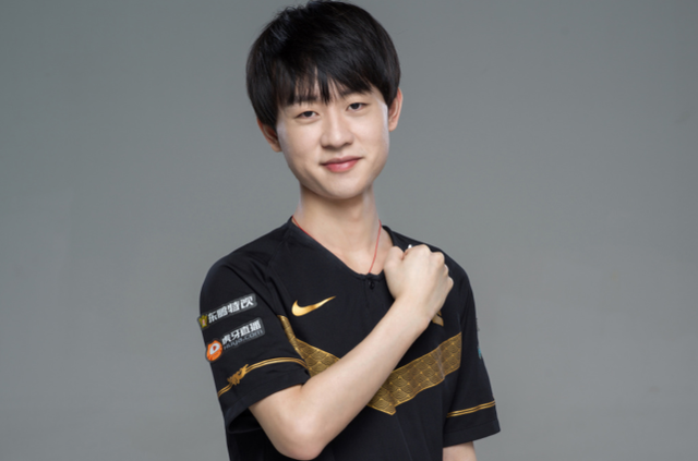 梅努虽然潜 梅努虽然潜